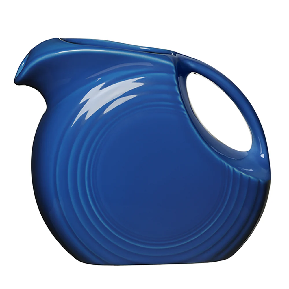 1143-fiesta-67-oz-large-disk-pitcher-10.webp Fiesta 67 OZ Large Disk Pitcher