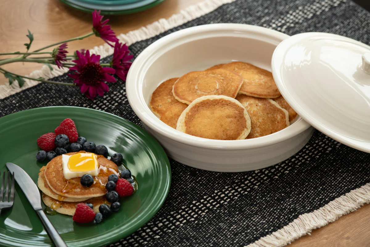 1193-small-10-inch-round-covered-casserole-1.4-quart-3.webp Small 10 Inch Round Covered Casserole 1.4 Quart