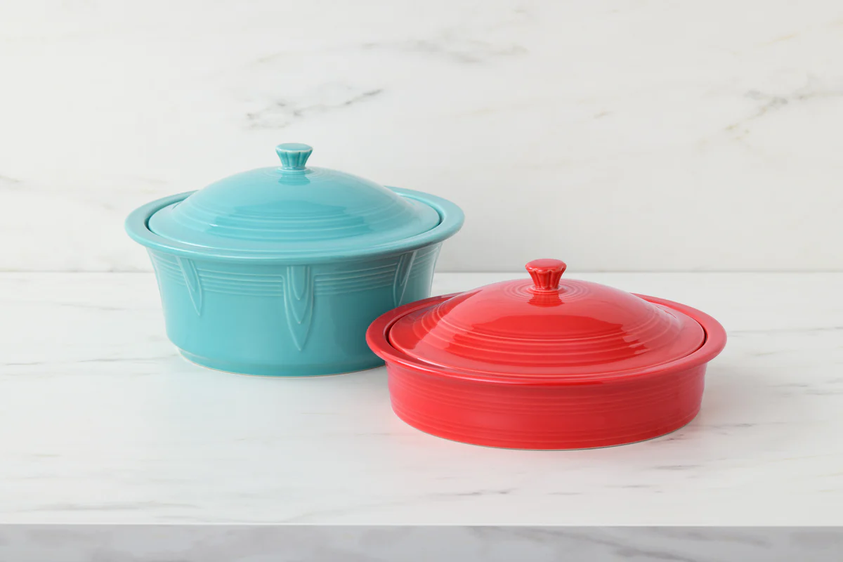 1193-small-10-inch-round-covered-casserole-1.4-quart-4.webp Small 10 Inch Round Covered Casserole 1.4 Quart