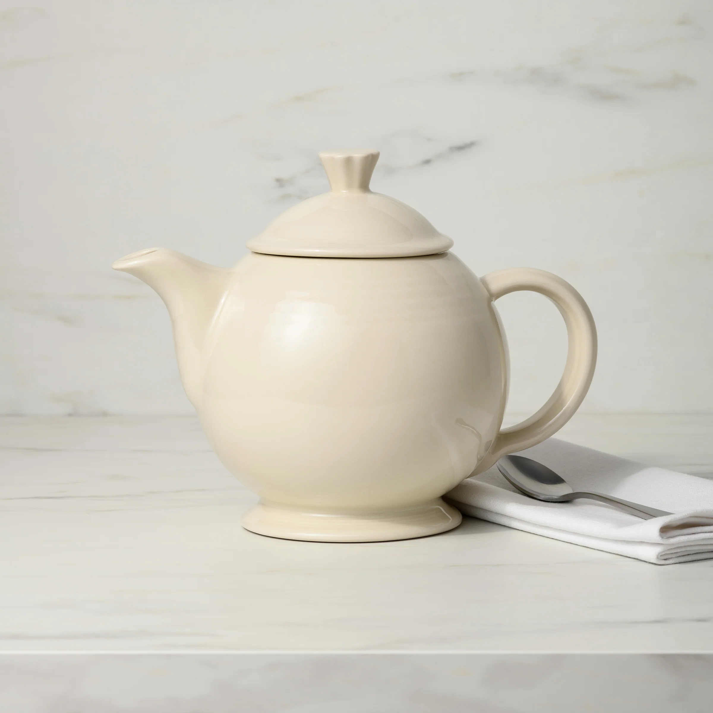 199-retired-fiesta-44-oz-covered-teapot-11.webp Retired Fiesta 44 OZ Covered Teapot
