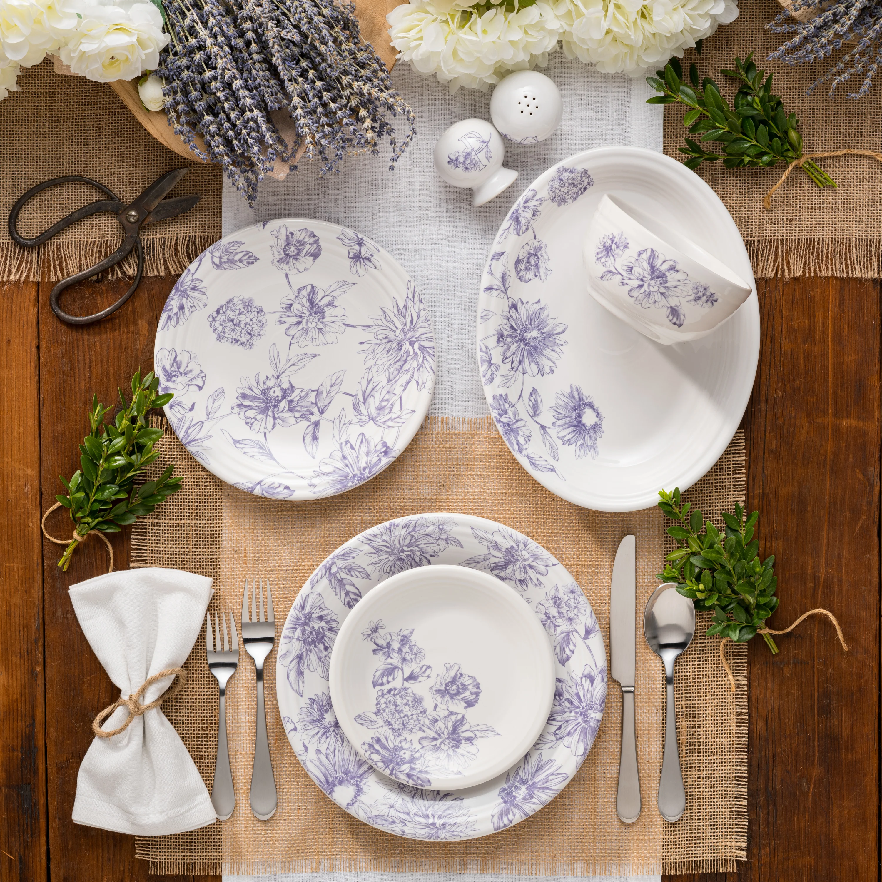 331-botanical-floral-lavender-11-5-8-inch-medium-oval-serving-platter-3.webp Botanical Floral Lavender 11 5/8 Inch Medium Oval Serving Platter