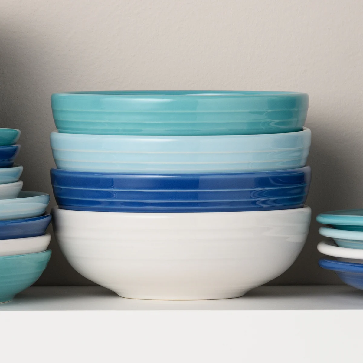 562-bistro-coupe-7-5-8-inch-medium-bowl-38-oz-2.webp Bistro Coupe 7 5/8 Inch Medium Bowl 38 OZ